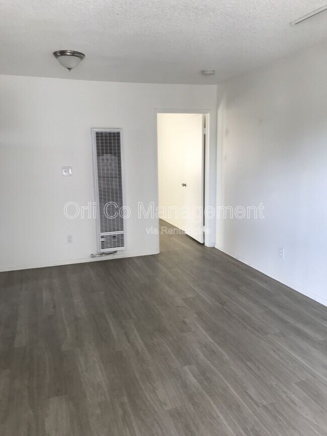 Foto del edificio - 14333 Haynes St