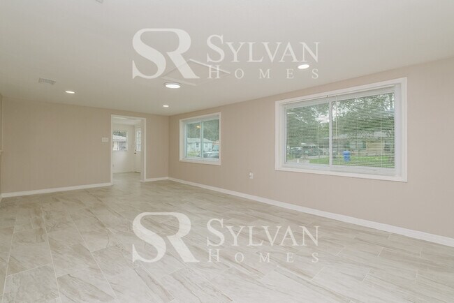 Photo - Everything You Need. All Right Here. House