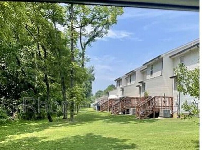 Building Photo - 401 Caldwell Dr