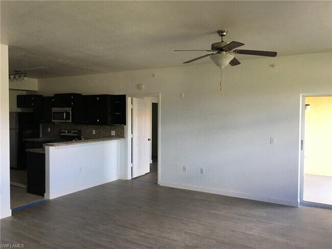 Building Photo - 6461 Aragon Way