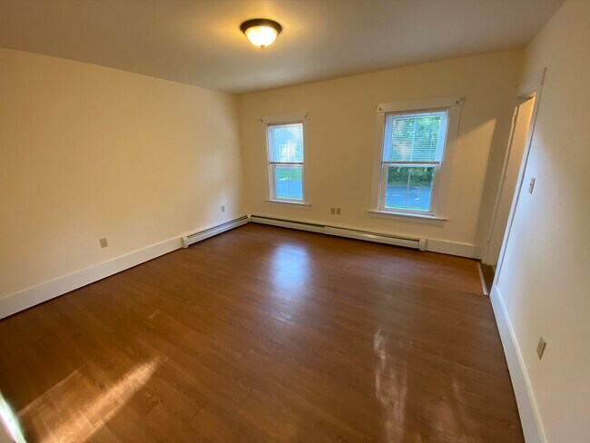 Foto del edificio - 35 Winchester Ct