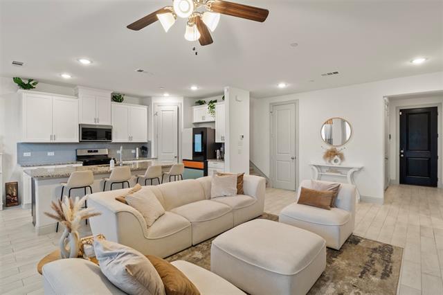 Foto principal - 637 Hutchinson Ln