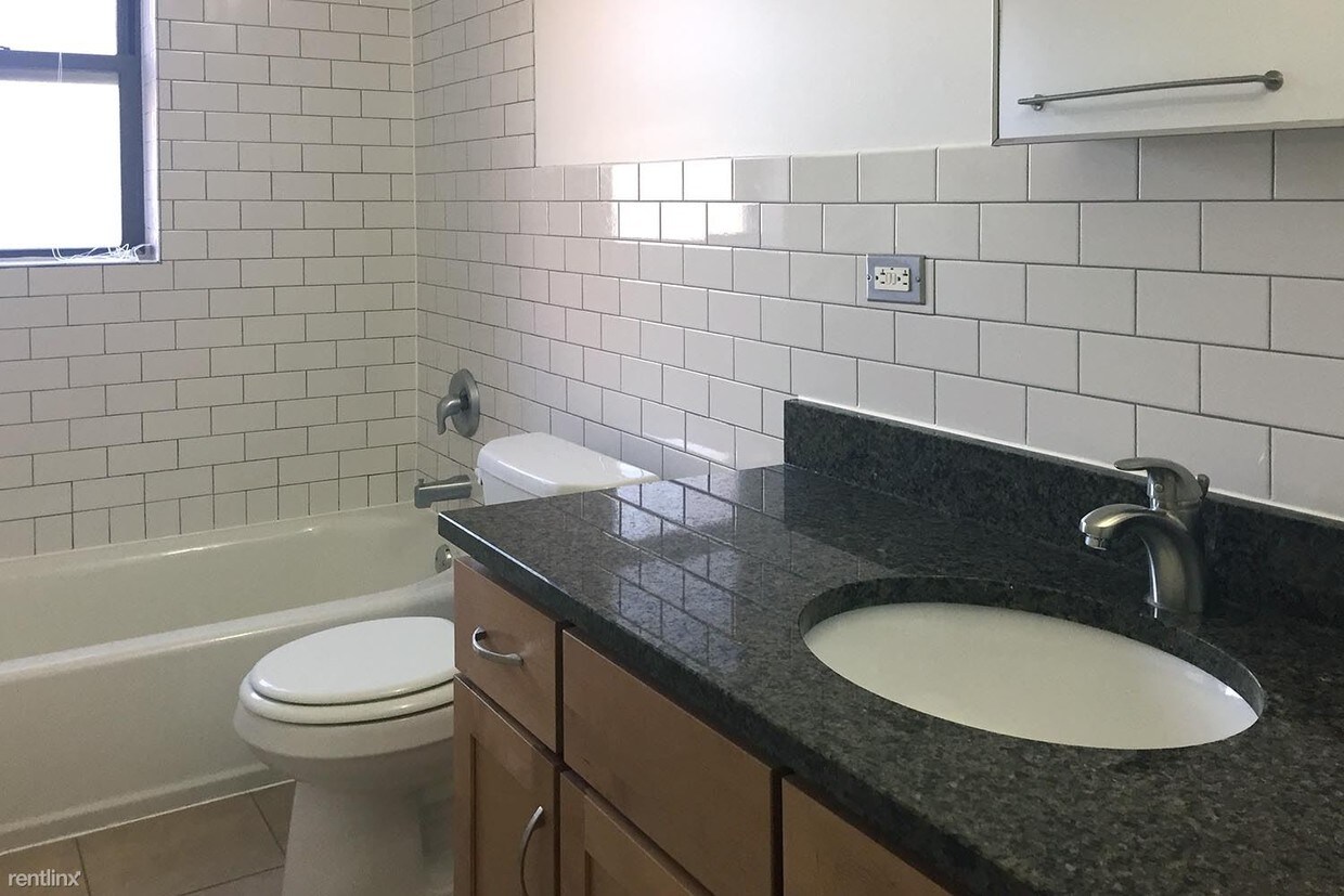 Foto principal - 5408 S Ingleside Ave