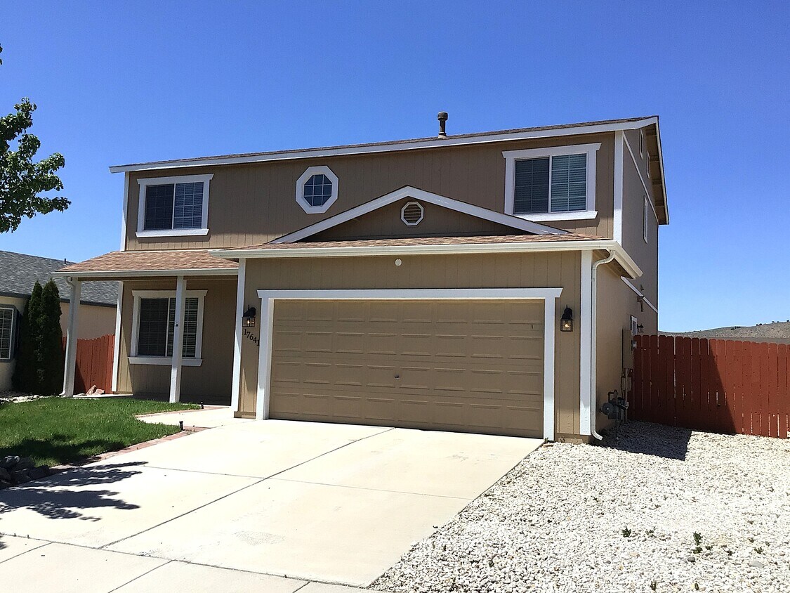 Foto principal - 17641 Papa Bear Ct