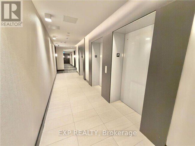 Building Photo - 55 Duke St W