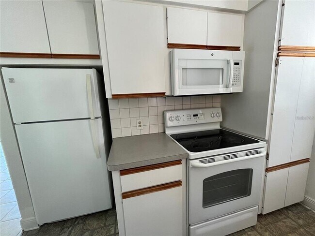 Foto del edificio - 3842 Hawkeye Cir