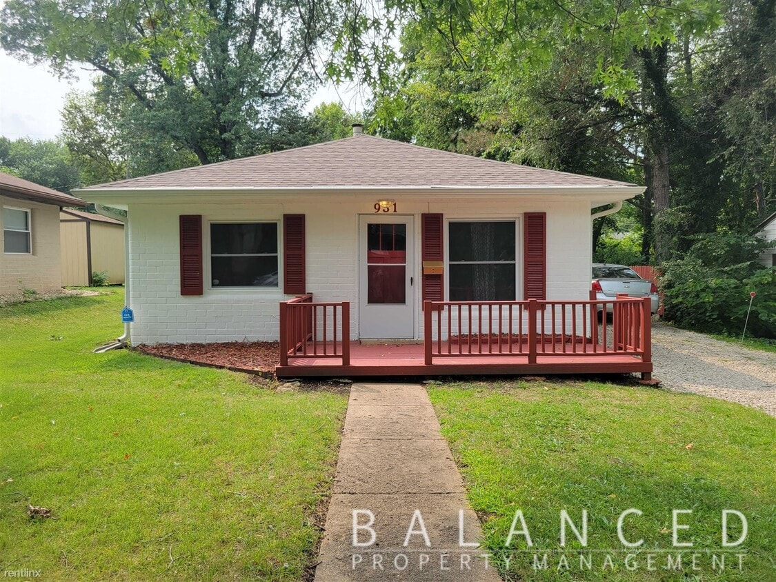 3 br, 1 bath House 931 SW Watson Ave House Rental in Topeka, KS
