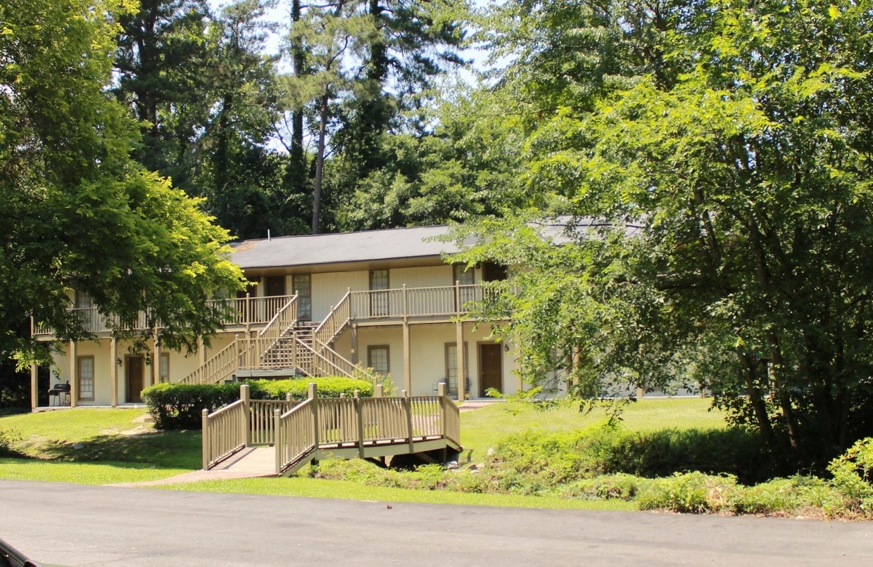Mossbrook Condominiums Apartments in Columbia, SC