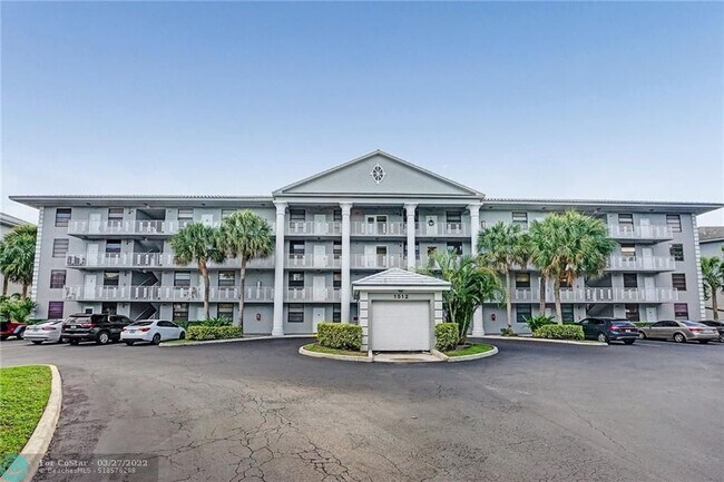 Foto del edificio - 1512 Whitehall Dr