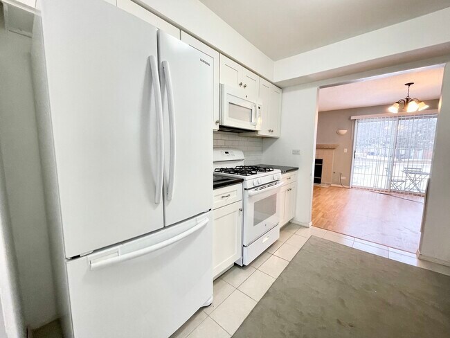 Foto del edificio - 707 W Happfield Dr