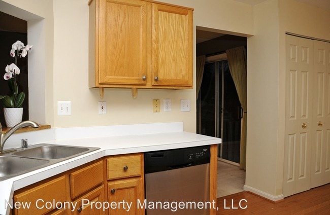 Building Photo - 3 br, 2.5 bath House - 629 Lucky Leaf Circle