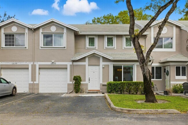 Foto del edificio - 12153 SW 49th Ct