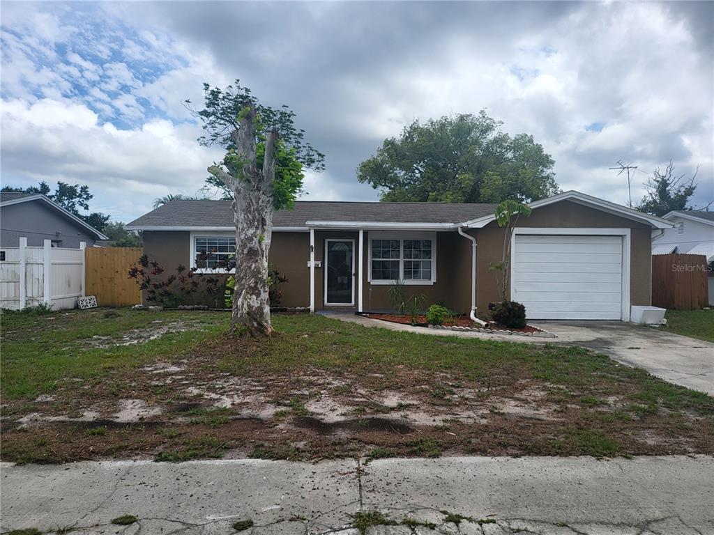 Foto principal - 3136 Huntington Rd