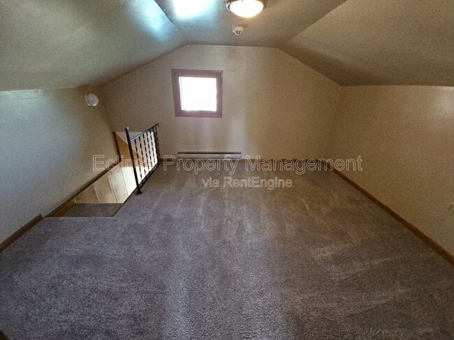 Building Photo - 427 Madison St