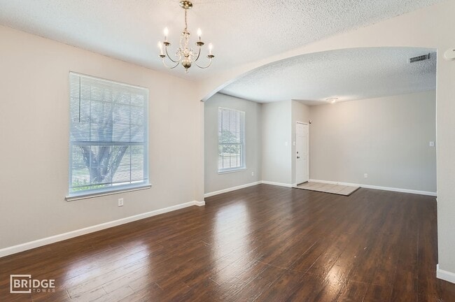 Foto del edificio - 1507 Walnut Ridge Dr