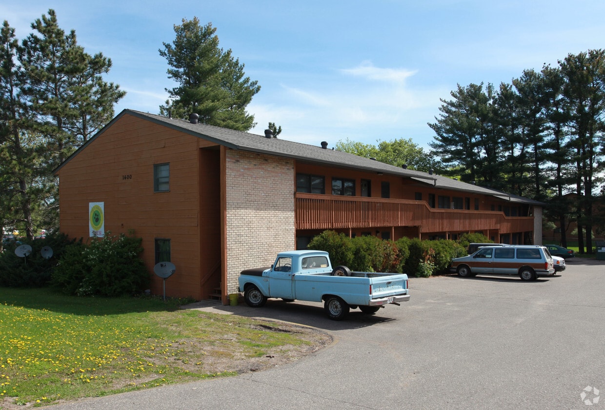 Primary Photo - 1600 Aspen Dr