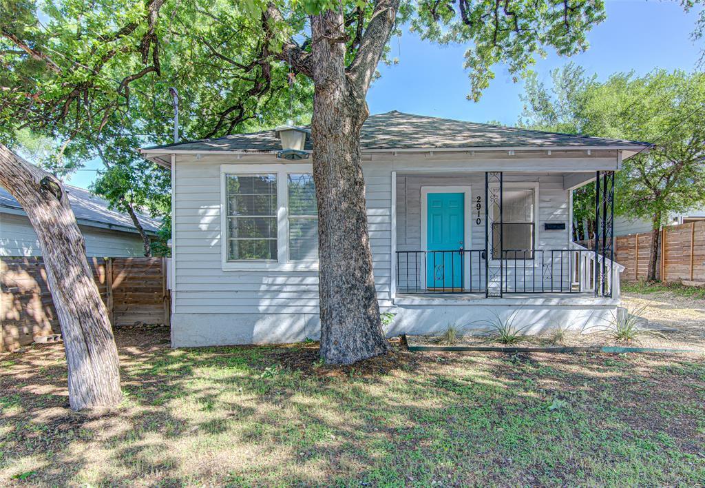 Foto principal - 2910 E 12th St