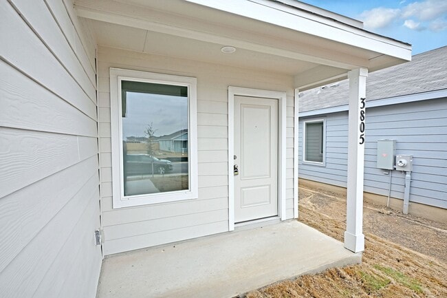 Foto del edificio - 3805 Swift Fox Rd