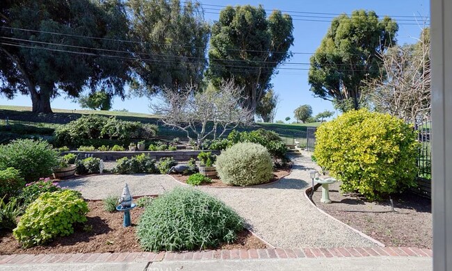 Foto del edificio - 16711 Greenview Ln
