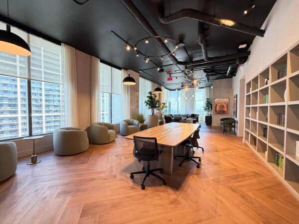 Foto del edificio - 501 NE 1st Ave