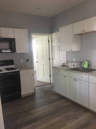 Building Photo - 3Bedroom/1Bath home