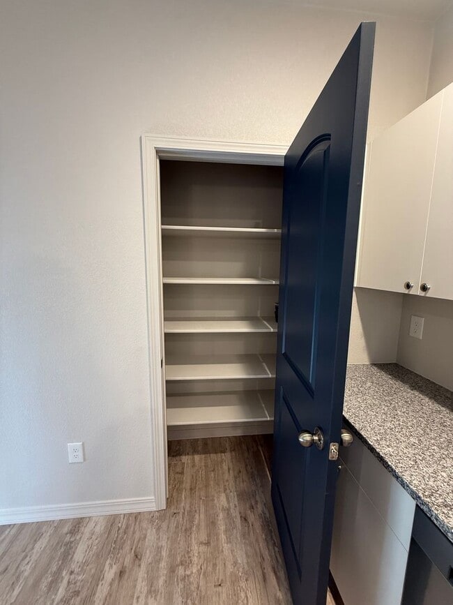 Building Photo - 278 W Harmony Dr