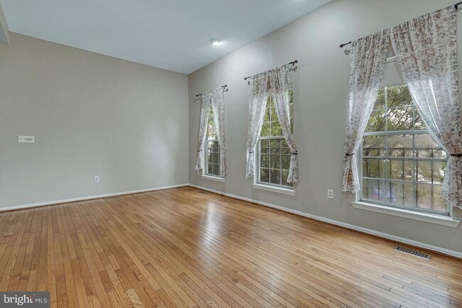 Building Photo - 44030 Gala Cir