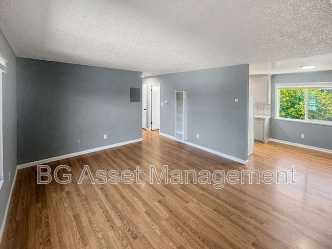 Building Photo - 1610 Sanford Ave