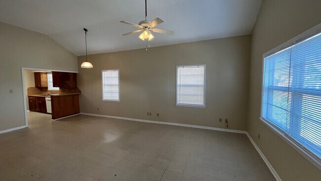 Foto del edificio - 1523 Avenue O