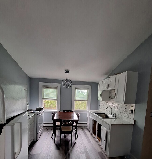 Foto del edificio - 125 Hemlock St