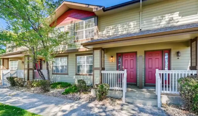 Foto del edificio - 4533 Starflower Dr