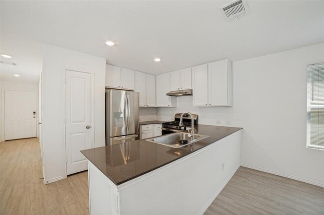 Building Photo - 7631 Parish Pl