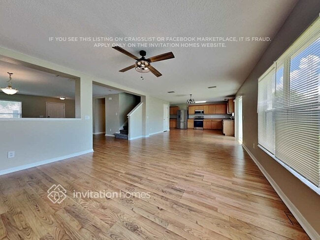 Building Photo - 11170 Golden Silence Dr