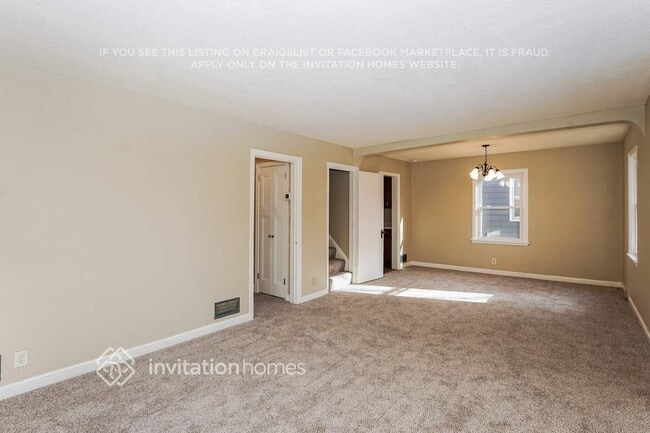 Building Photo - 1923 Arlington Ave E