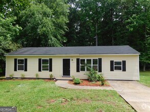 Building Photo - 145 Sarsen Cir