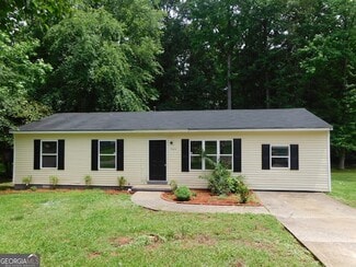 Building Photo - 145 Sarsen Cir
