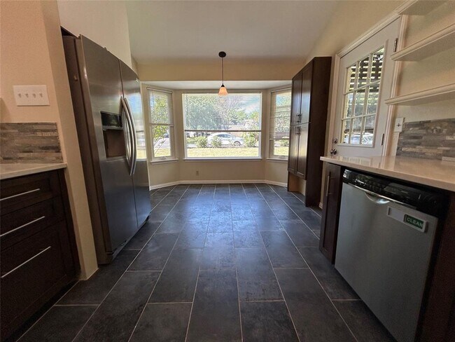 Building Photo - 11701 Rustic Rock Dr