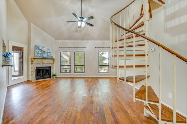 Foto del edificio - 4144 Greystone Way