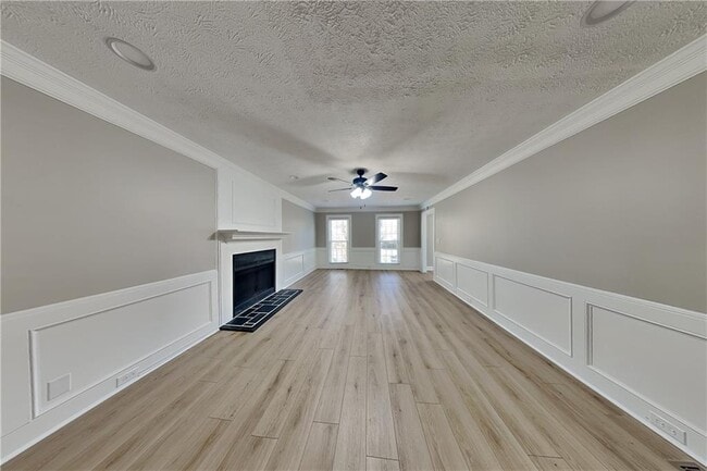 Building Photo - 3163 Oak Springs Way