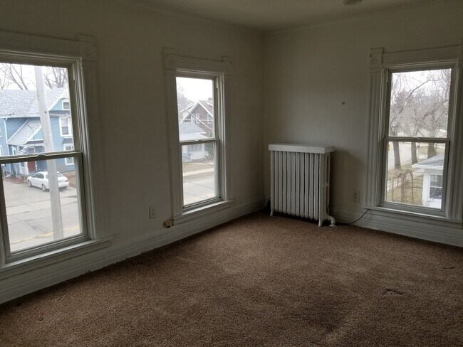 Foto del edificio - 435 E Centerway St