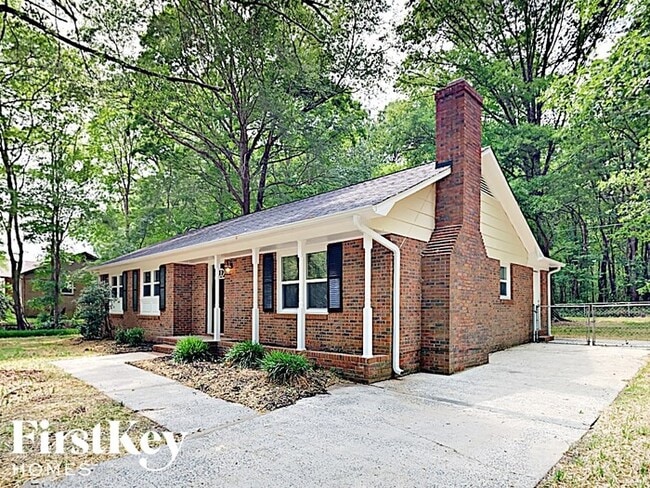 Building Photo - 6107 Rockwell Dr
