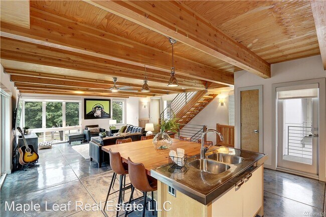 Building Photo - 3 br, 2.5 bath House - 2771 59th Ave SW