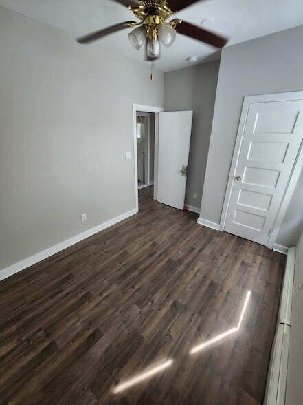 Foto del edificio - 23 Bostwick Ave