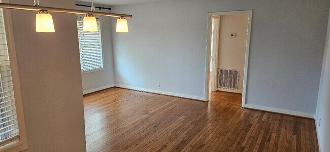 Foto del edificio - 4817 Lido Ln