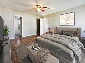 Building Photo - 2721 Carson Dr