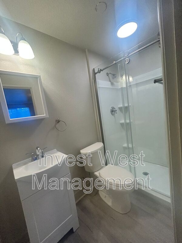 615 NE 6th Ave Unit A, Camas, WA 98607 Condo for Rent in Camas, WA