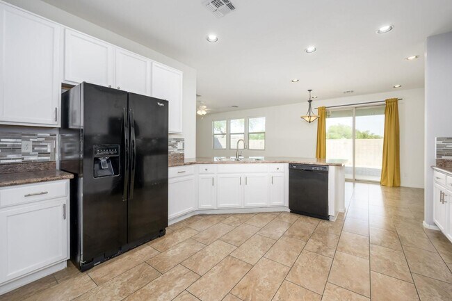 Building Photo - 40262 W Molly Ln