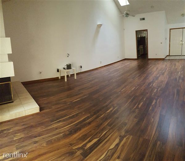 Fotografía del edificio - 1174 Cedar Tree Way