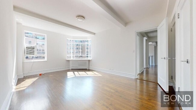 Building Photo - 20 Fifth Avenue