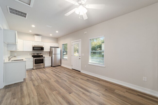 Foto del edificio - Built in 2024 a 2 bed 2 bath